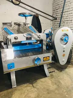 PAPER CUTTING MACHINES AVILABLE FOR SALE