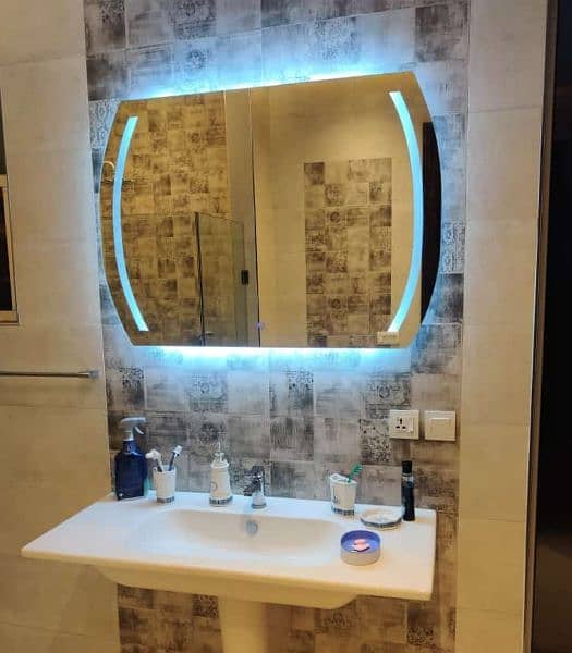 bathroom vanity looking mirror/ Led touch sensor mirror/ light mirror 3