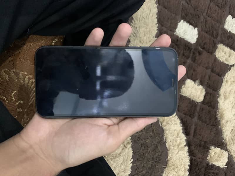 IPHONE 11 128GB pta approve 10