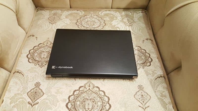 Toshiba laptop dynabook i5 4th gen 1