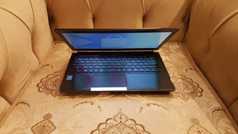 Toshiba laptop dynabook i5 4th gen 4