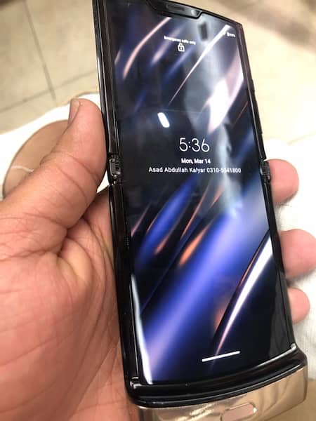 moto razr flip urgent sale 3