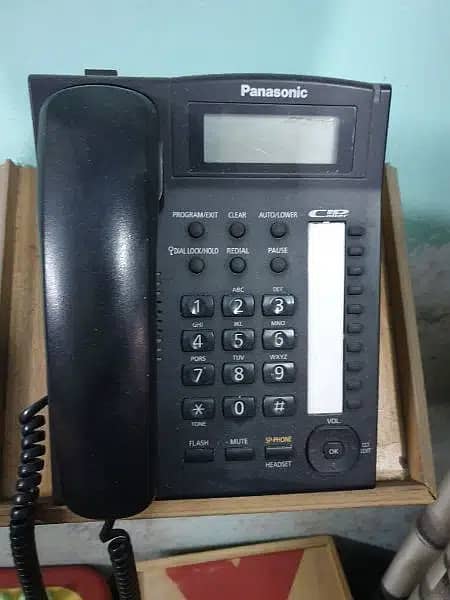 PANASONIC TELEPHONES SET 2