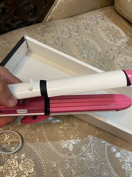 3 in 1 hair straightener 4