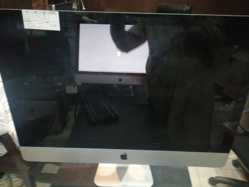 iMac 2011  27 inch. i5 1