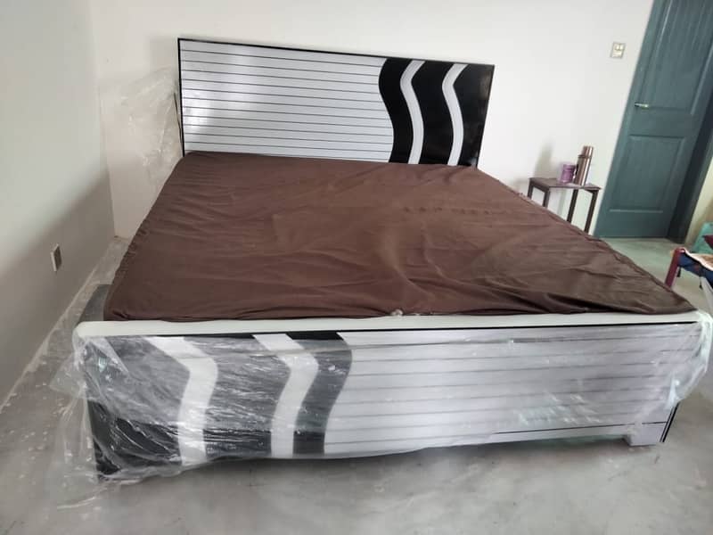 Double Bed Beautiful Design 5