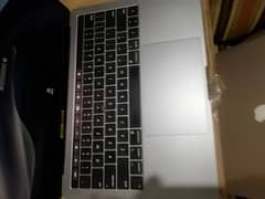 Apple MacBook pro retina display 2017 core i7 touch bar with touch id