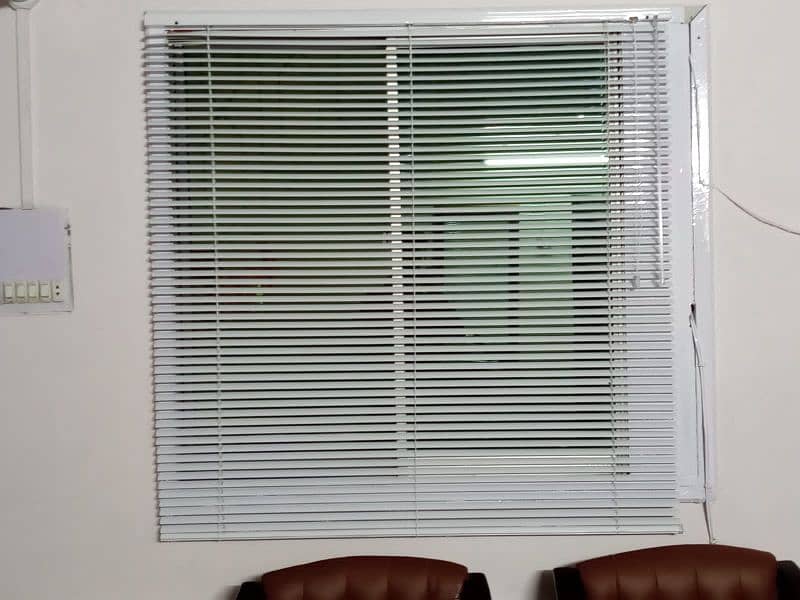 WINDOW BLINDS 4