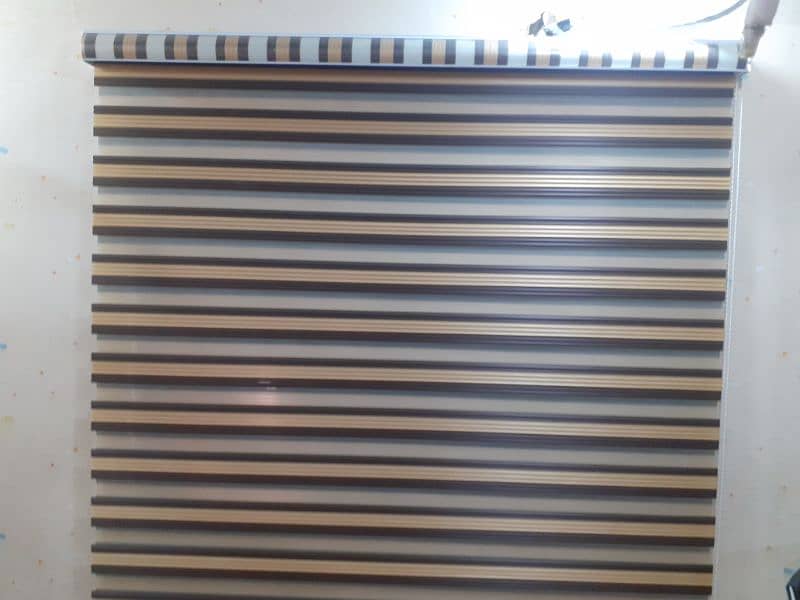 WINDOW BLINDS 10