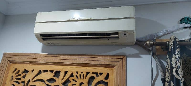 SANYO Japan 1 Ton AC 1