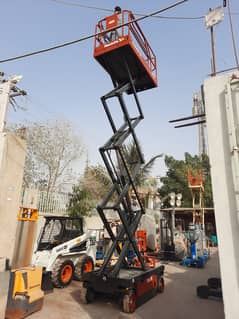 Electric Scissor Lift For Sale in Karachi Pakistan 0