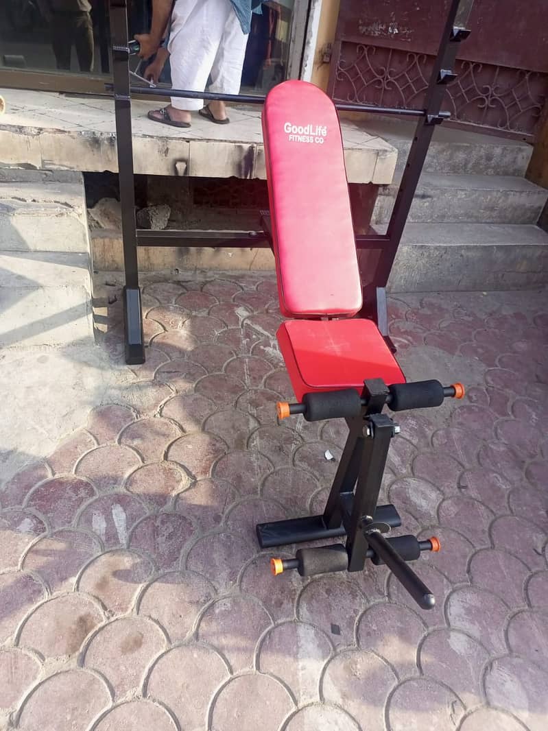 Home used power bench press incliend , flat with leg extensions GLF 1