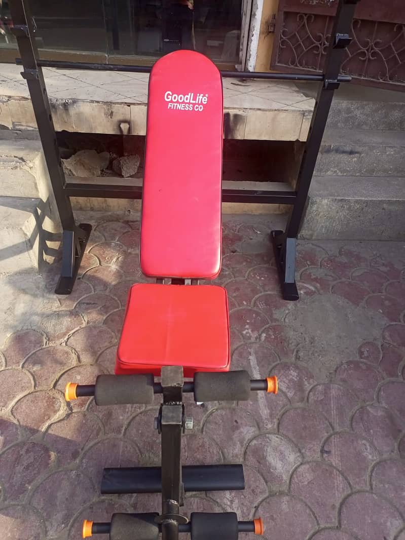 Home used power bench press incliend , flat with leg extensions GLF 2