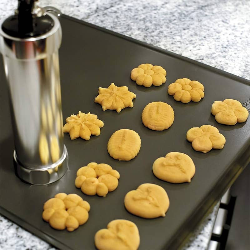 Biscuit Maker/Cookies Maker Cookie Press Gun and Icing Set 1