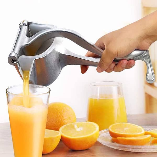 Manual Fruit Press Juicer 2