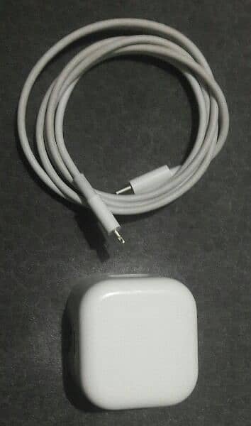 Iphone 25W Orignal Charger 4