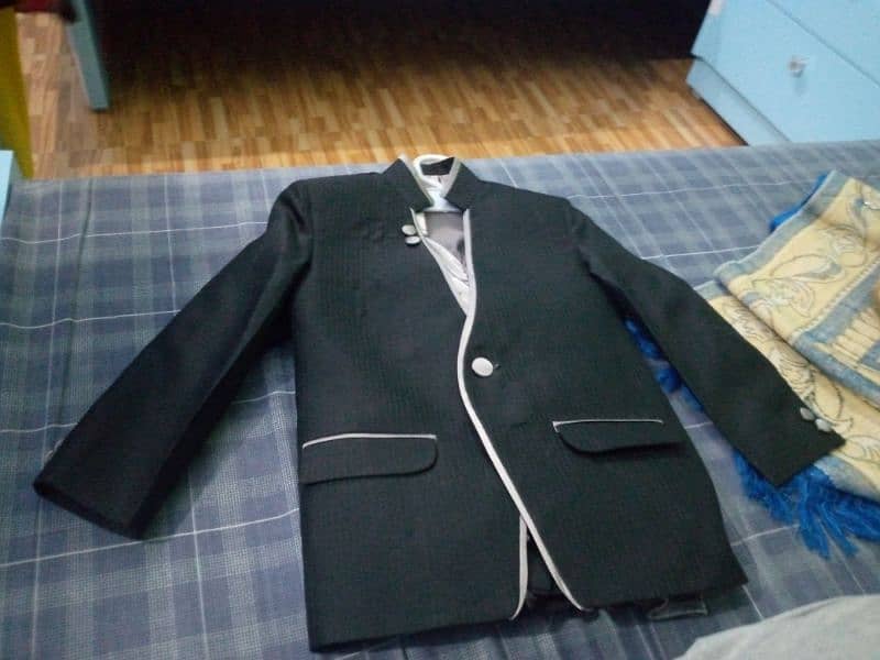 Coat,pant and shirt 0