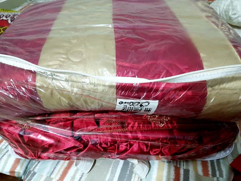 BRIDAL BAD SHEET GOLD/RED SILK FABRIC 3