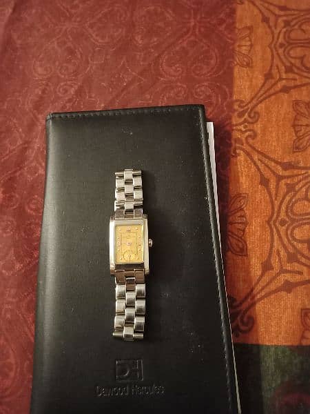 Original Baume and Mercier watch for women as good as new 0