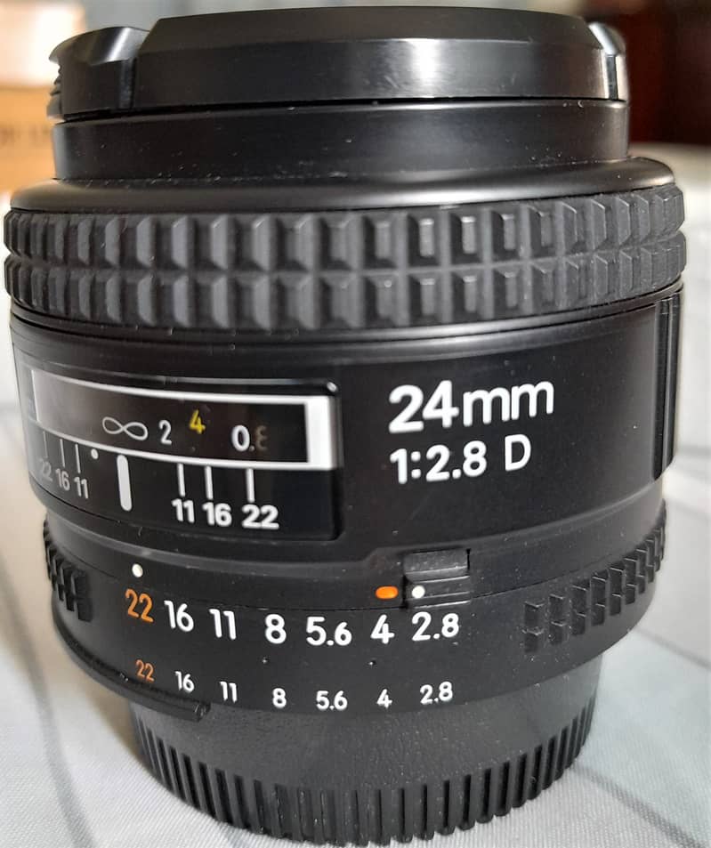 Nikon AF NIKKOR 24mm F2.8D 3