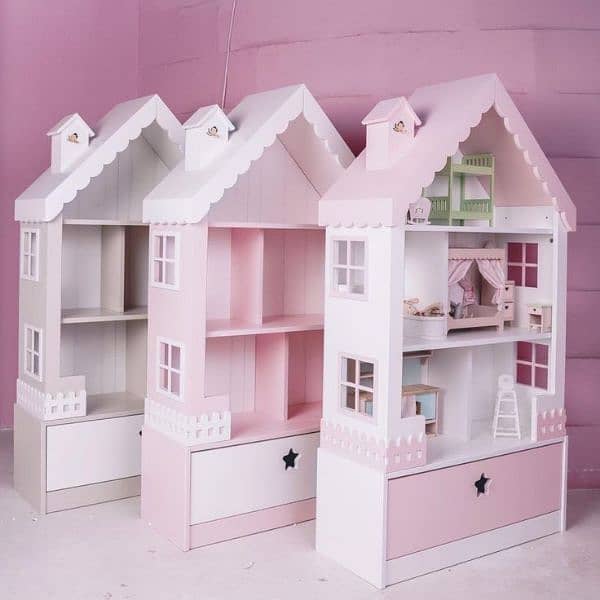 Doll house wooden 3
