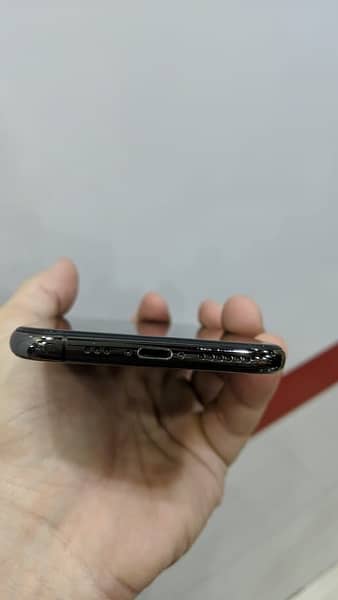 Iphone Xs Pta offical approved in mintt condition 5