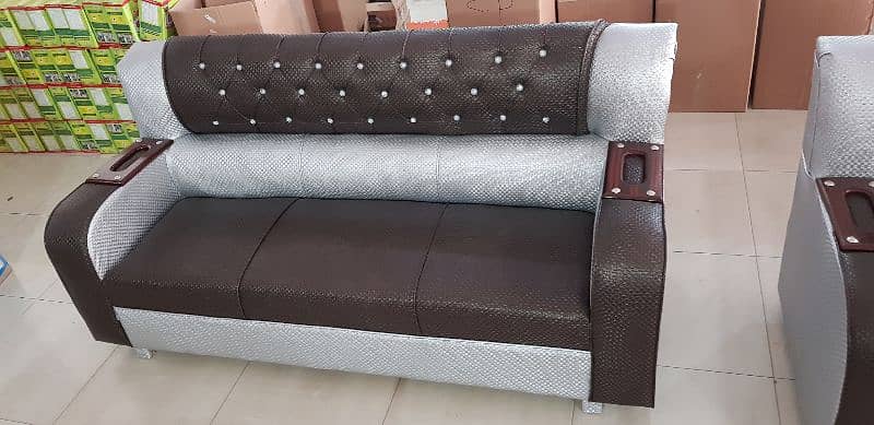 Sofa set in 5 6 7 seater ( Home delivery available) 1