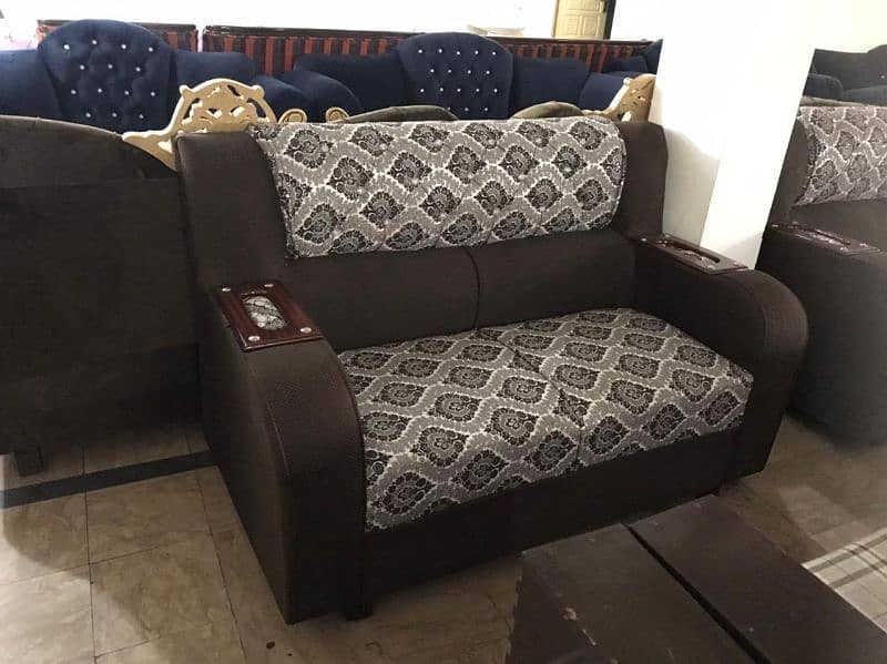 Sofa set in 5 6 7 seater ( Home delivery available) 5