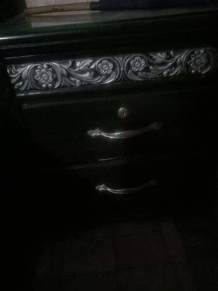 bed side tables 4 sale 2