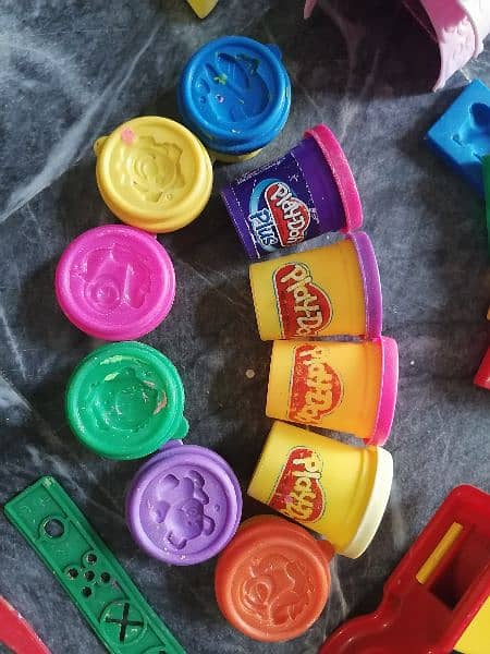 Disney play doh design and dress boutique 2
