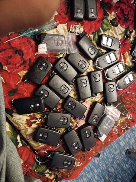 key maker/car remote key/Toyota/Honda/suzuki/Mercedes/audi 8