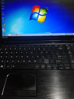 Toshiba satellite C55Dt-A, AMD A-5200, with 4 cpu, 2gb graphics , 0
