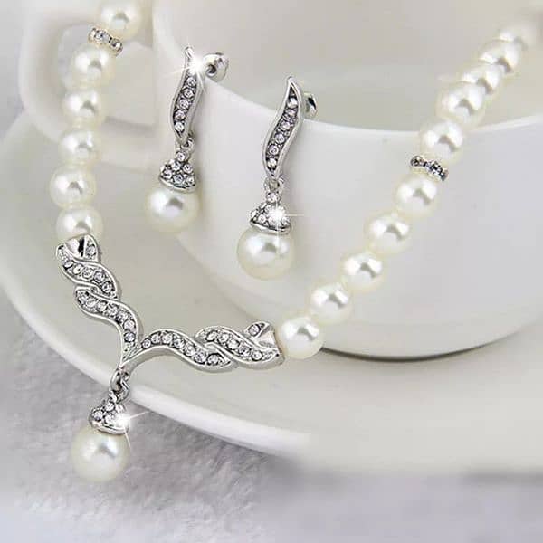 Creative Necklace & Earrings Wedding Bridal Pearl Jewelry Set 1
