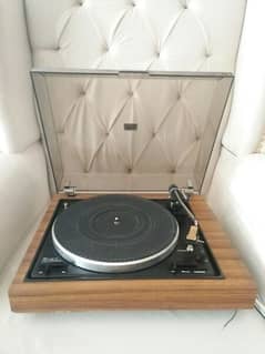 turntable record player 0
