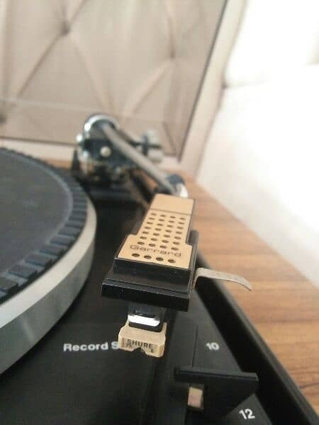 turntable record player 7