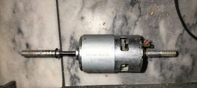 bird feeding syringe 12v adopter motor — photo 5
