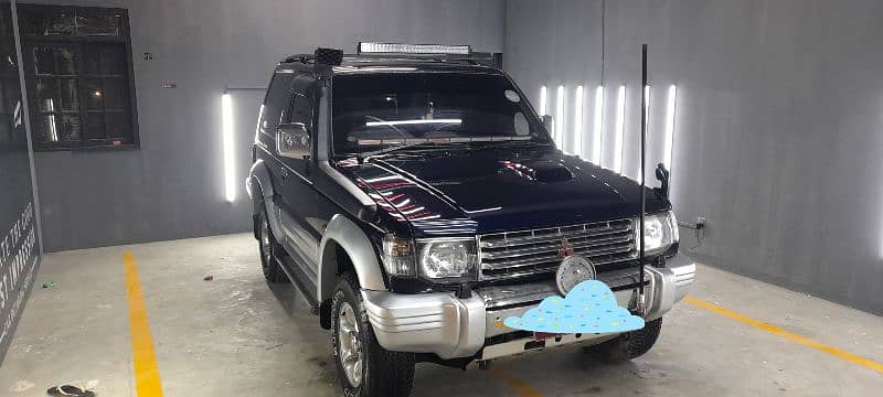 Mitsubishi Pajero 2