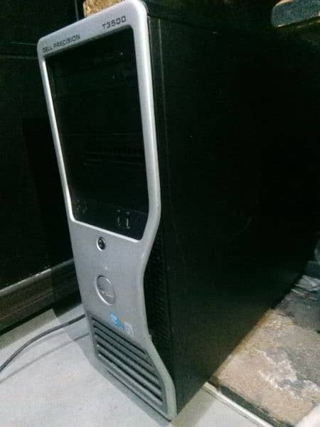 I'm selling my gaming pc Dell 1