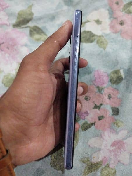 SAMSUNG A32 FOR SALE 3