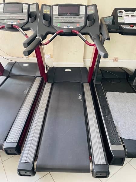 slightly used USA import commercial treadmill ( whole sale delaer ) 13