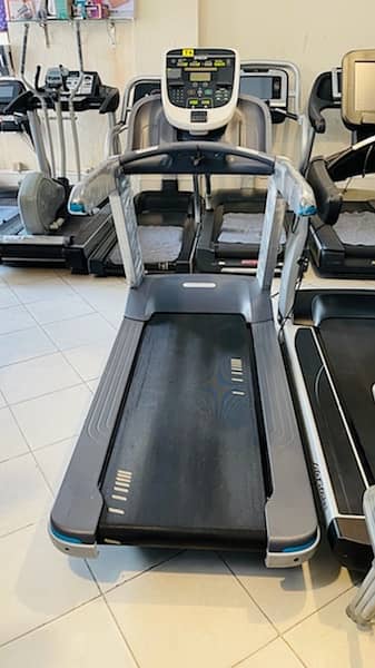 slightly used USA import commercial treadmill ( whole sale delaer ) 17