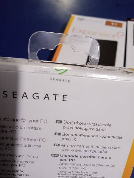 Seagate 1-TB Portable Hard Drive BoxPack  1Year Waranty Delivery Avlbl 2