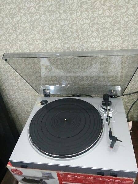 turntable record player 3