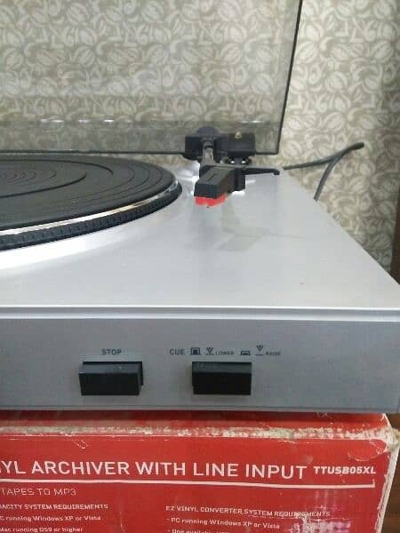 turntable record player 4