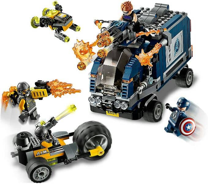 LEGO 76143 Super Heroes Avengers Truck Take down with Captain America 6