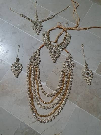 wedding wear fancy bridal Jewellery Set.