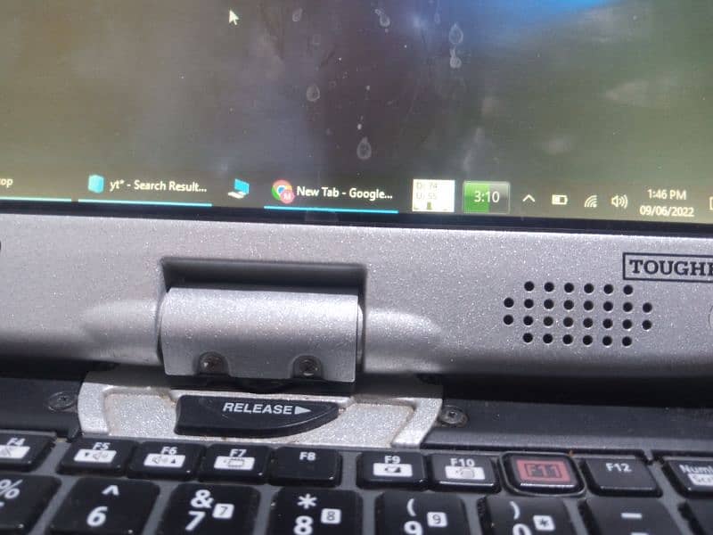Rugged Laptop Panasonic ToughBook Cf19 - Core i5 3rd Gen - 4GB - 150GB 8