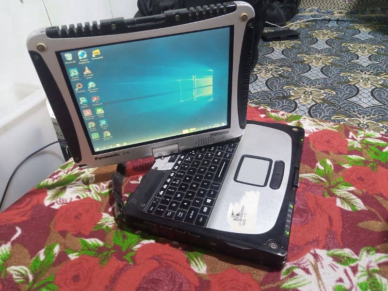 Rugged Laptop Panasonic ToughBook Cf19 - Core i5 3rd Gen - 4GB - 150GB 14