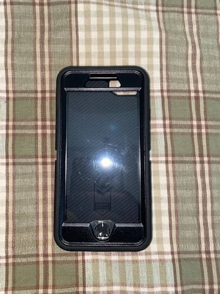 Iphone Cases and Screen Protector for Sale! Otterbox/Spigen Cases 3
