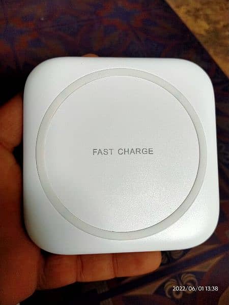 Imported Mobile Fast Wireless Charger 1